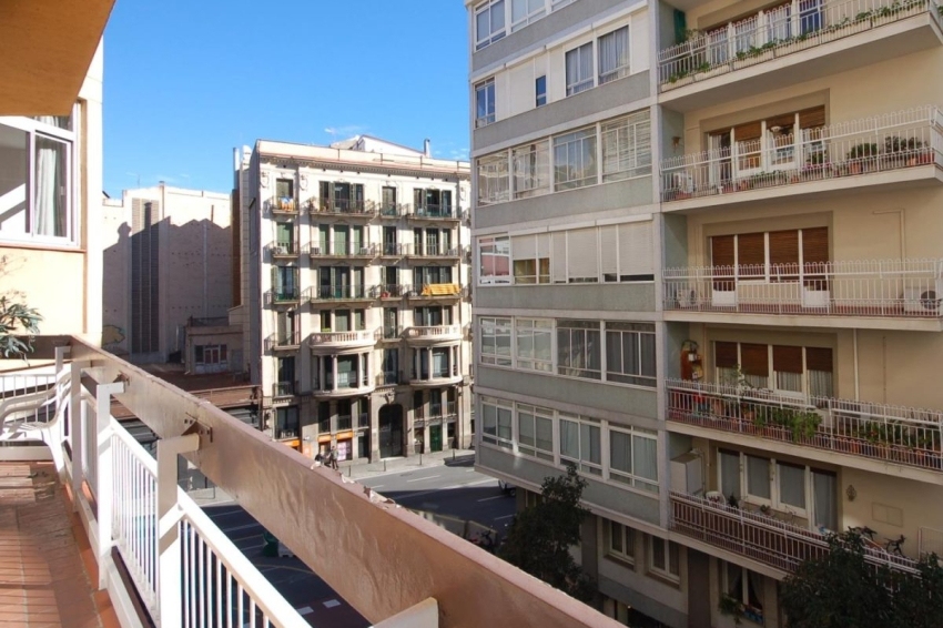 Lets Holidays Barcelona ( Let S Holidays Barcelona)