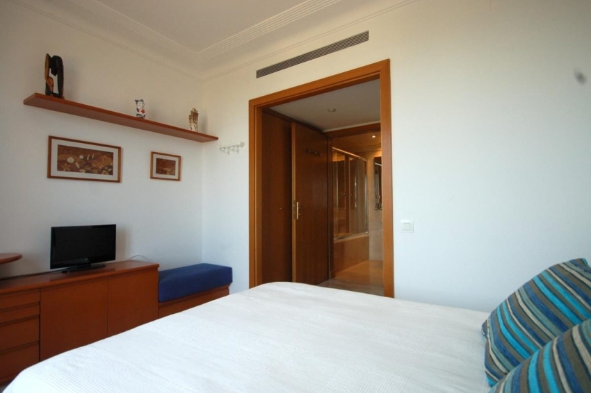 Lets Holidays Barcelona (Let S Holidays Barcelona)