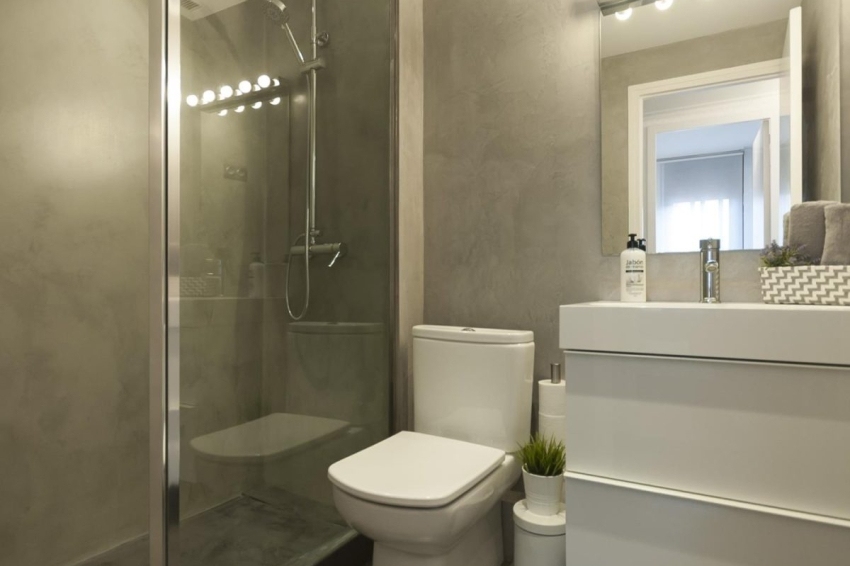 Lets Holidays Barcelona (Let S Holidays Barcelona)