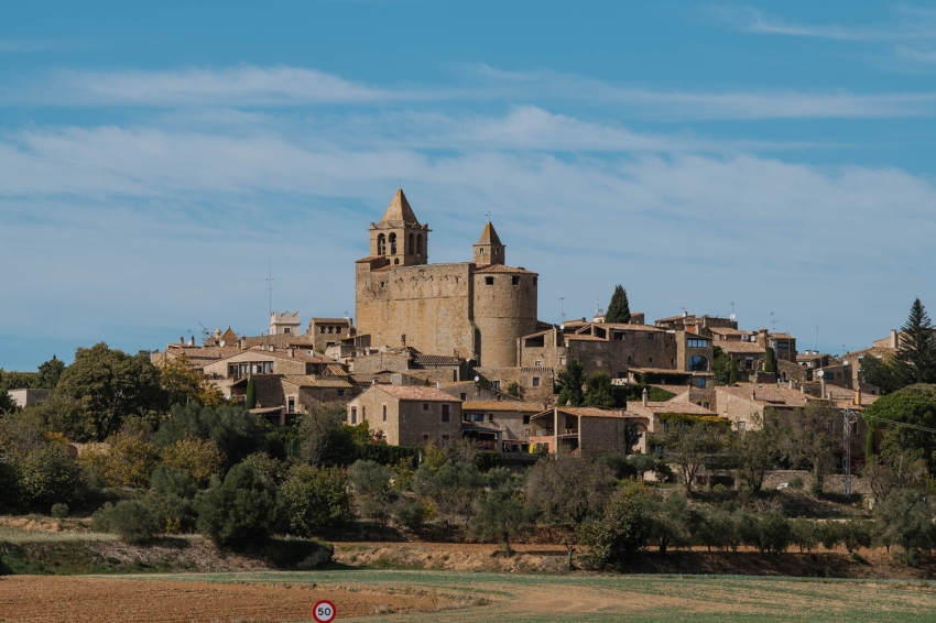 Turisme Gironès (Madremanya Poble Esglesia Web)