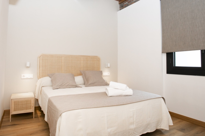 Apartaments TGNA Reding 22 (Tgna Reding 22 Allotjament Temporal Tarragona Ciutat Edifici Apartaments Amb Llit Gran Matrimoni)