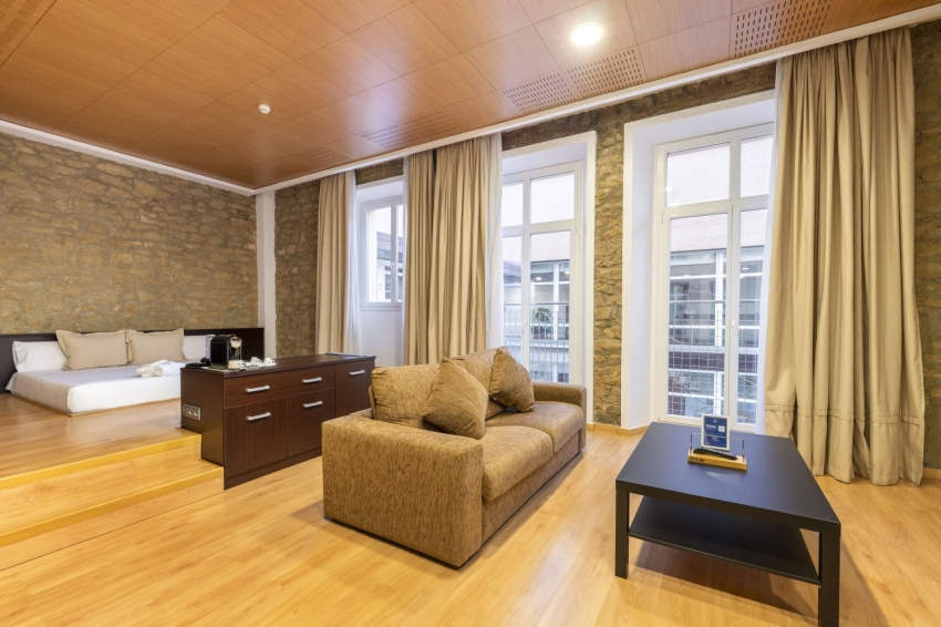 Iberik Rocallaura Balneari (Iberik Rocallaura Balneari Min)