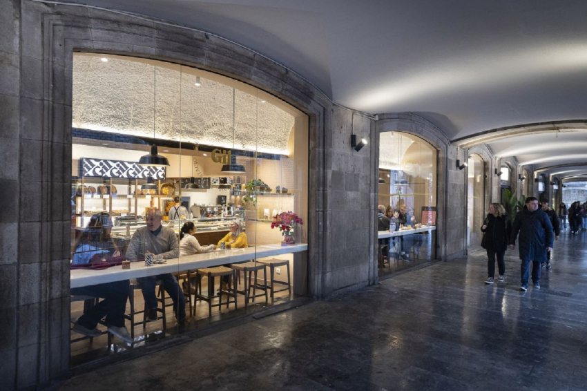 Espai Moja. Catalunya: Patrimoni viu (Patrimoni Palau Moja Espasi Degustacio Exterior)