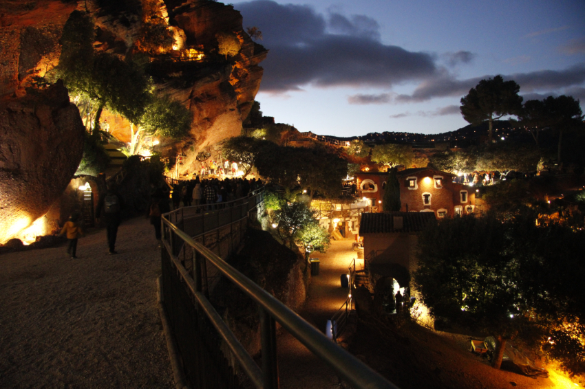 Pessebre Vivent de Corbera (Pessebre Vivent Corbera Vista General De Nit Entrada Recinte)