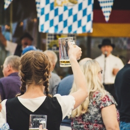 Gaudeix de l'Oktoberfest a Catalunya 2025!