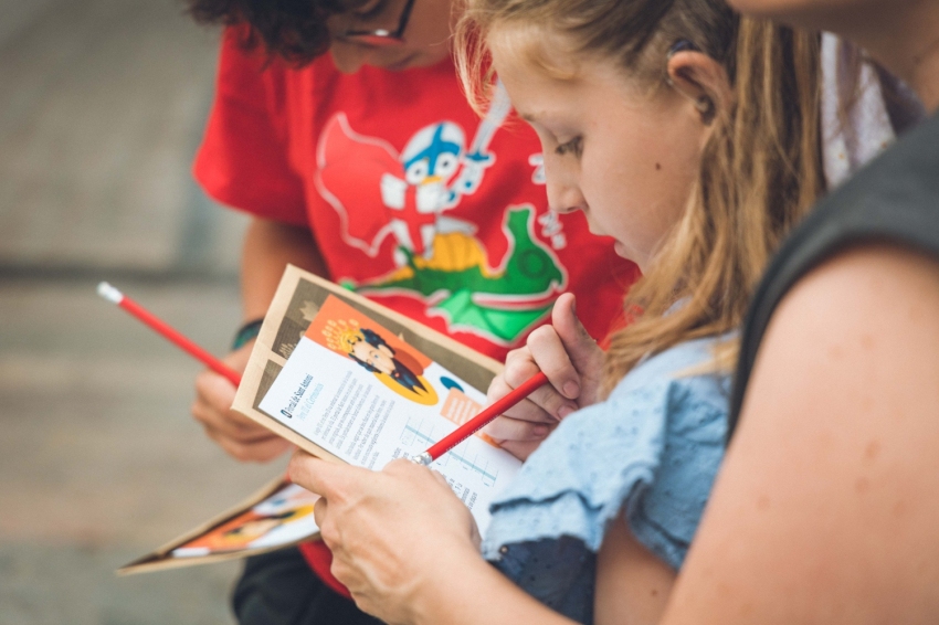 Descobreix la persona impostora de Montblanc (Visites Autoguiades En Familia_baixa 45)