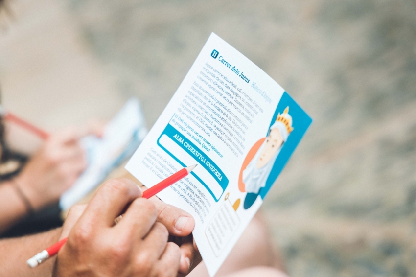 Descobreix la persona impostora de Montblanc (Visites Autoguiades En Familia_baixa 62)