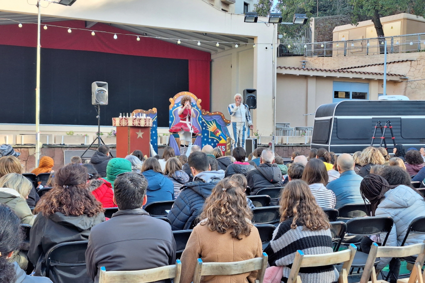 Programación estable de espectáculos familiares de la Fundació Xarxa (20241130_132636)