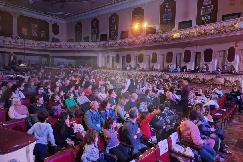 Programación estable de espectáculos familiares de la Fundació Xarxa (20241130_182659)