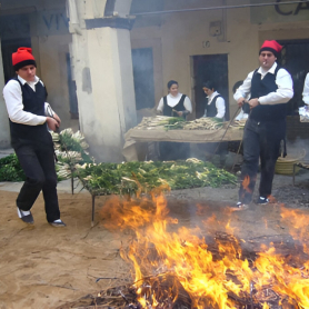 Festa del Calçot de Valls i Autèntica Calçotada a la Masia&#8230;
