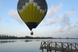 Take a hot air balloon ride in the Ebro Delta, Globus Kon-Tiki