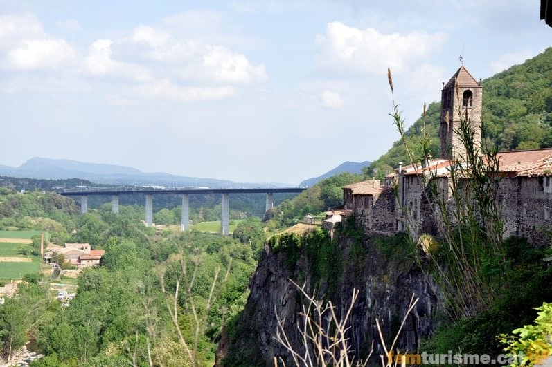 Castellfollit de la Roca (Ont Nou Castellfollit De La Roca)