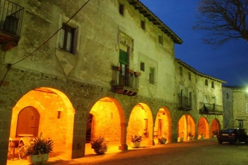 Santa Pau (Anta Pau Placa)