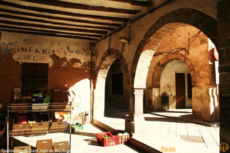 Sant Joan de les Abadesses (0placa Major)