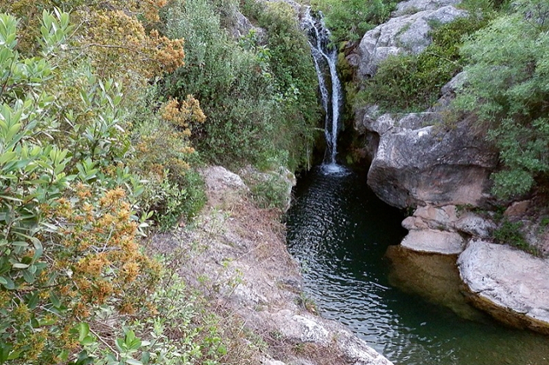 Torrelles de Foix ( Cascada)