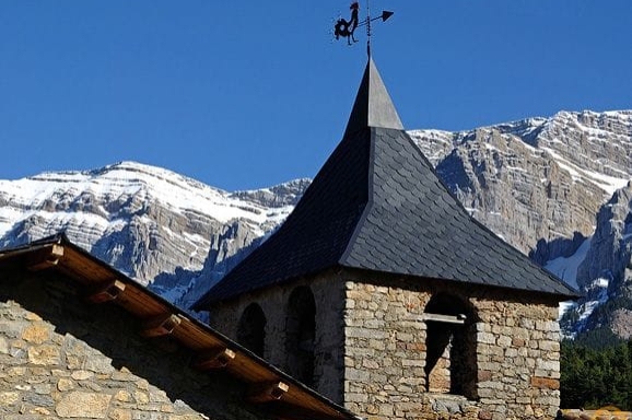 Cava ( Esglesia Parroquial De Sant Marti D Ansovell)