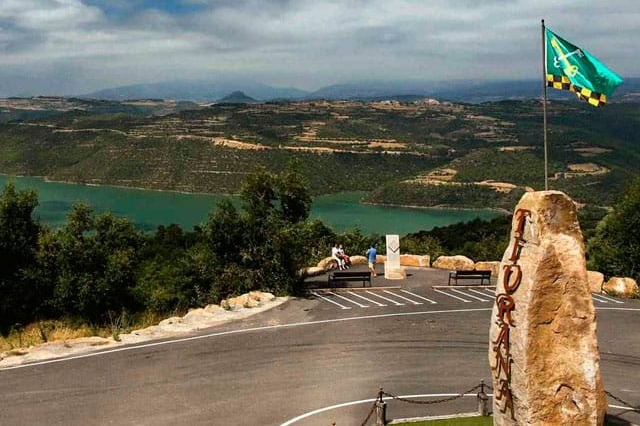 Tiurana ( Panta Rialb Des De Tiurana)