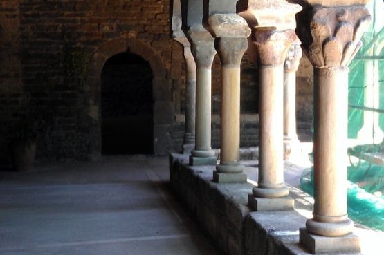 Tavèrnoles (0monestir De Sant Pere De Casserres Claustre)