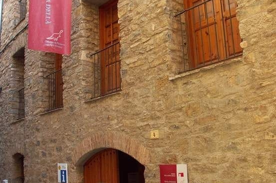 Isona i Conca Dellà (0isona I Conca Della Portada Museu)