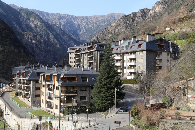 Sant Julià de Lòria (Sant Julia De Loria)