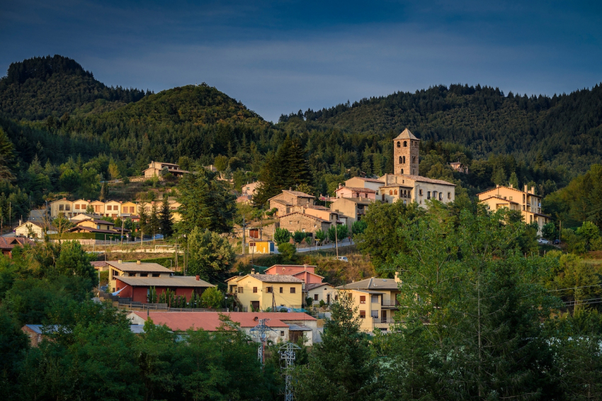 Espinelves ( Espinelves En Una Posta De Sol)