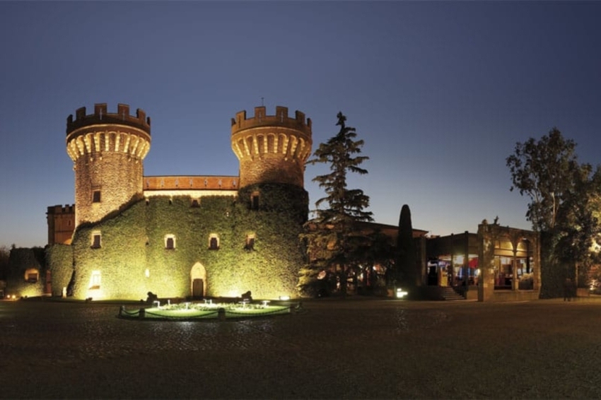 Peralada ( Castell Vista Nocturna)