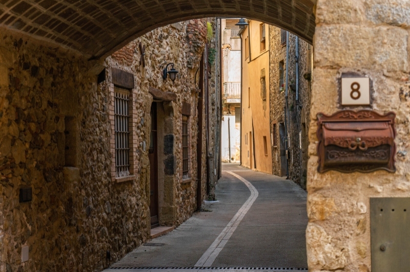 Cruïlles, Monells i Sant Sadurní de lHeura (Cruilles Monells St Sadurni Heura)