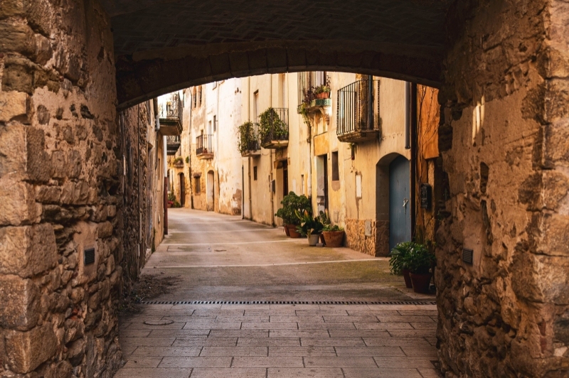 Cruïlles, Monells i Sant Sadurní de lHeura (Cruilles Monells St Sadurni Heura)