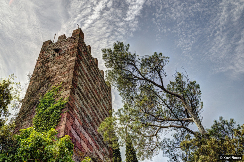 Riudecanyes (Castell De Escornalbou Exterior)