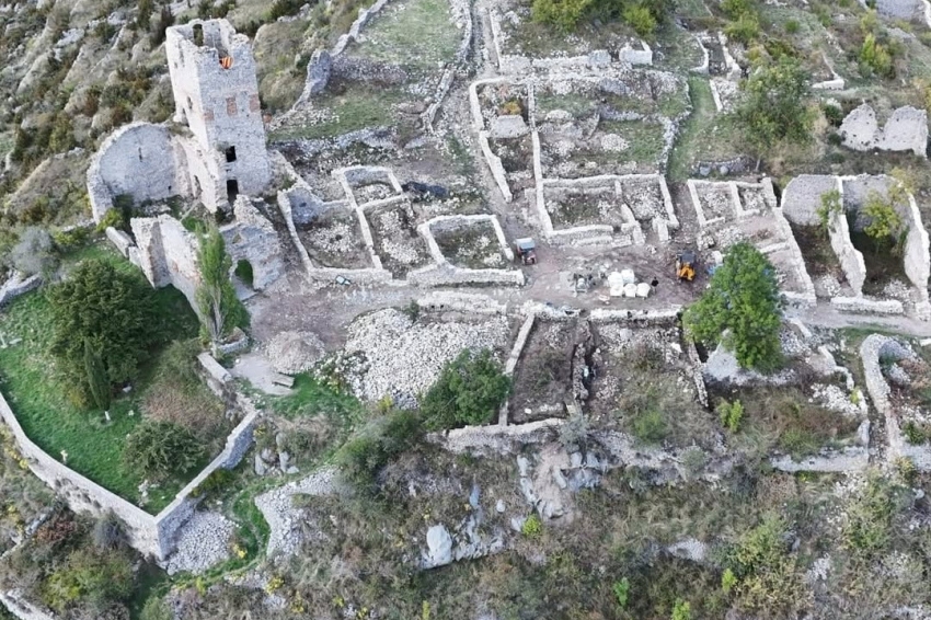 Gósol (Castell De Gosol)