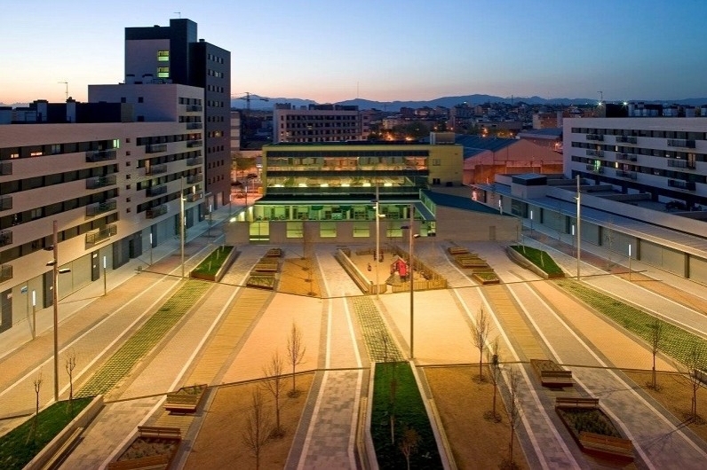 Mollet del Vallès (Placa Vuit De Marc)