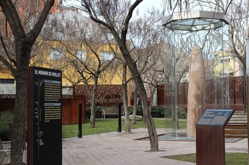 Mollet del Vallès (Menhir)