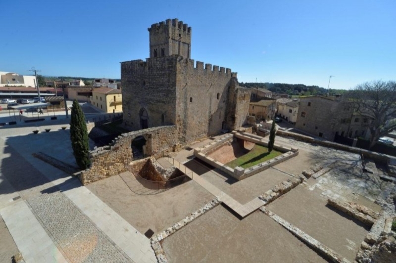 Sant Miquel de Fluvià (Monestir De Sant Miquel Fluvia)