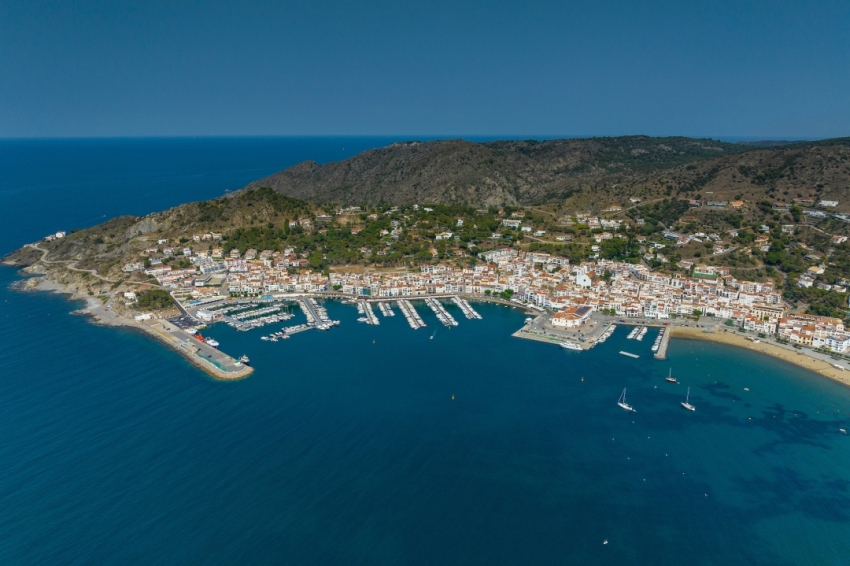 El Port de la Selva (Vista Aeria De La Platja I La Badia)