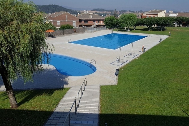 Navarcles (Piscina Del Poble)
