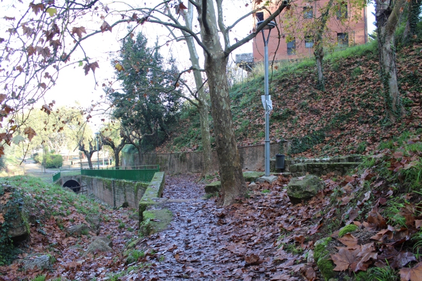 Castellví de Rosanes (Font Pl Del Roure Poble 2)