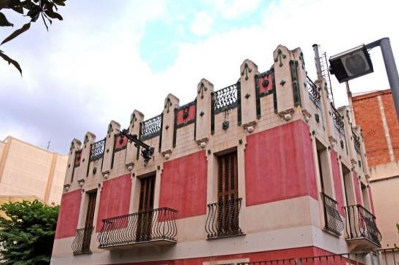 LHospitalet de Llobregat (Casa Dels Cargols)