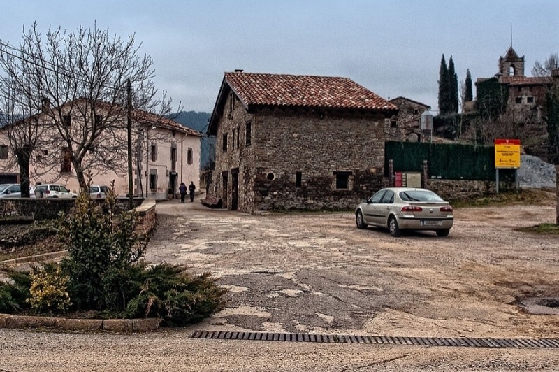 Les Llosses (Esglesia)