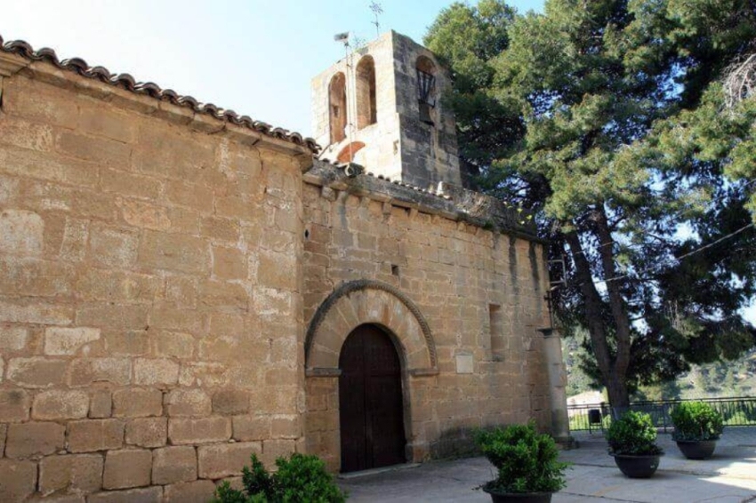 Caseres (Esglesia Santa Maria Magdalena)