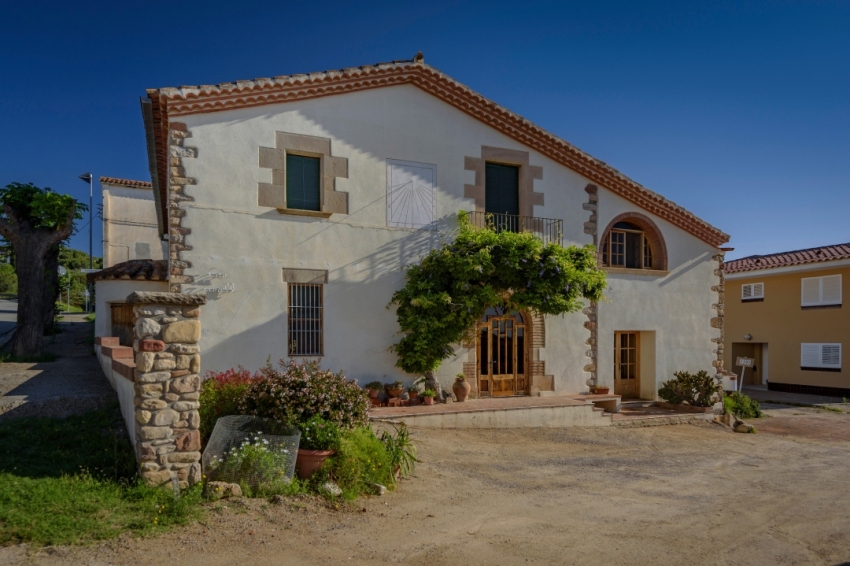 Santa Eulàlia de Ronçana (Cases A Santa Eulalia)