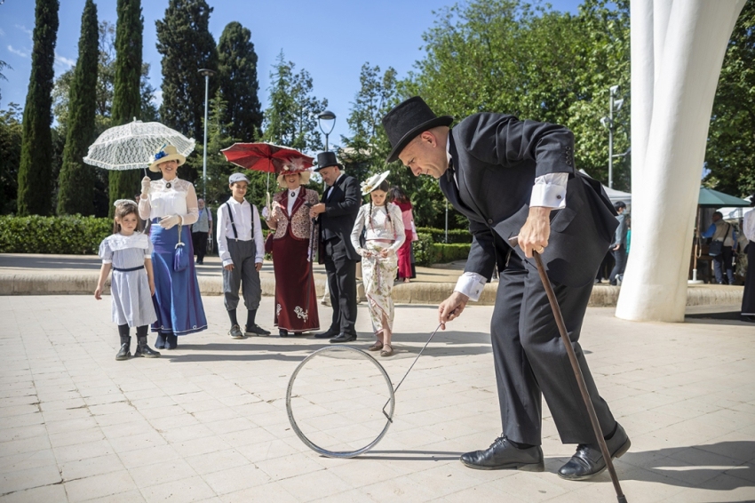 Terrassa (FiraModernistaTerrassa_Jocs_BadiaCasanova)