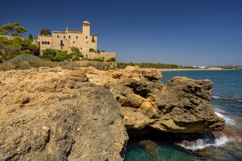 De ruta pels castells medievals del riu Gaià