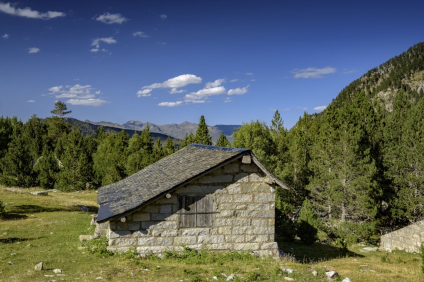 Peak of Peguera and Monestero from Espot