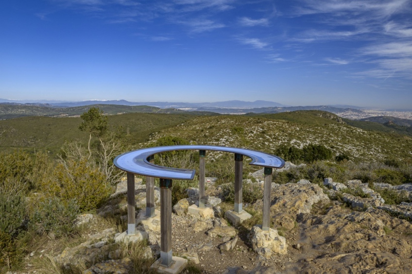 La Morella des de la platja de Garraf