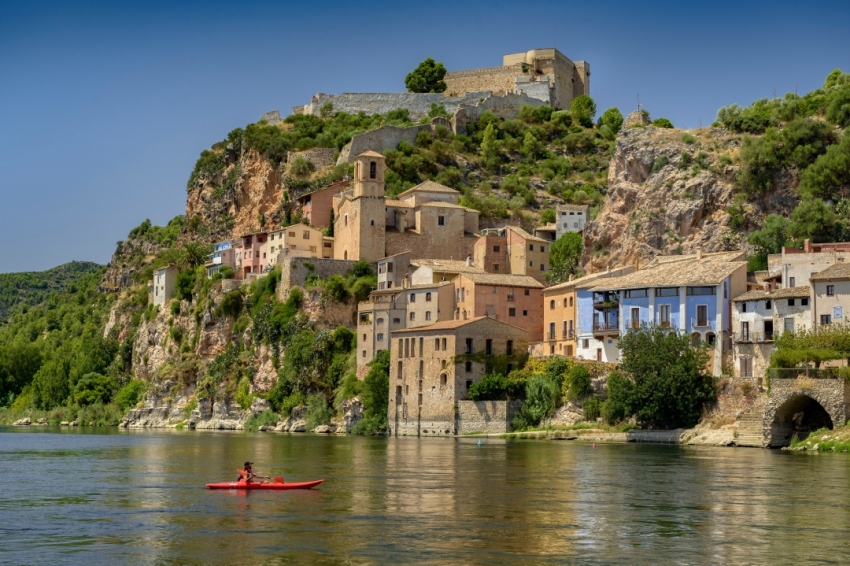 Aigua i vida a través de l'Ebre en cotxe elèctric
