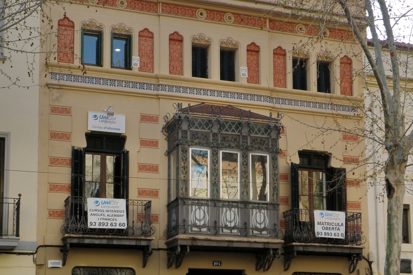 À la recherche des trésors modernistes de l'Alt Penedès, du Garraf et du Baix Llobregat en voiture électrique